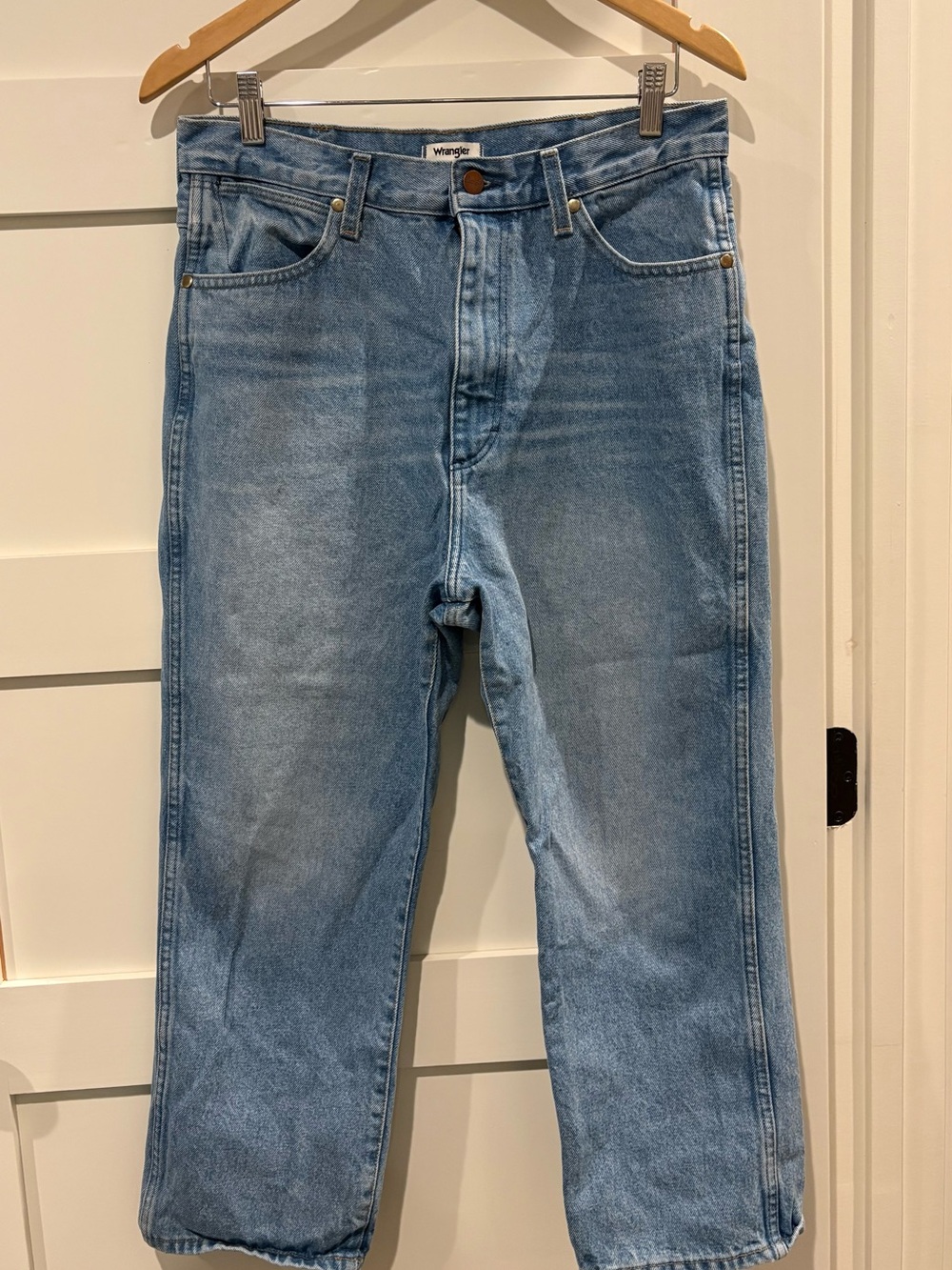 Wrangler Light Blue Wide Leg Ladies cropped Jeans